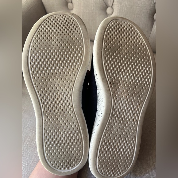 Size 7 Bobs Skipper Laurel Oak floral navy slip on memory foam shoes - Picture 8 of 9